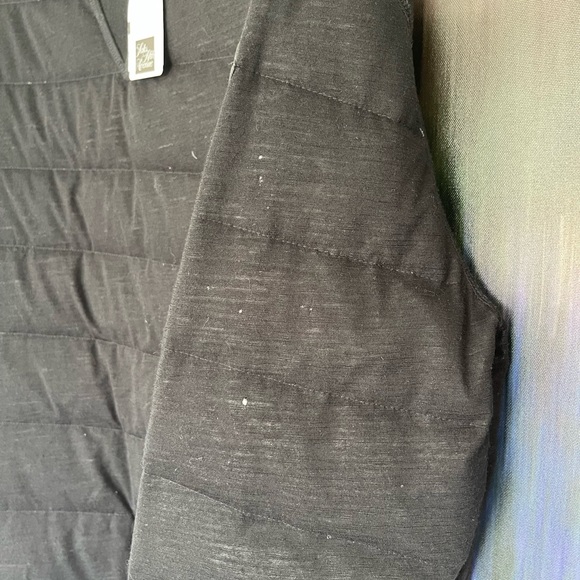 Moncler Goose Down Puffer In size large - Picture 6 of 10